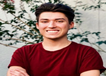 Exploring Tom Bradys Movie Appearances: A Look at His Film Cameos