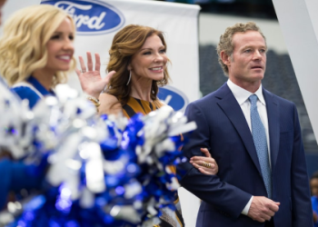 Jerry Jones Net Worth Revealed: Inside the Cowboys Owners Riches.