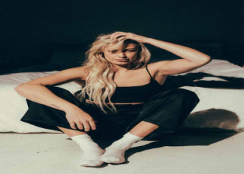 Hailey Ostrom golf tips: Learn simple ways you can improve your game fast.